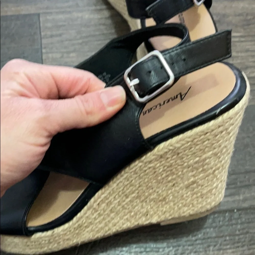 American Eagle black sandal wedge espadrilles platform buckle closure
